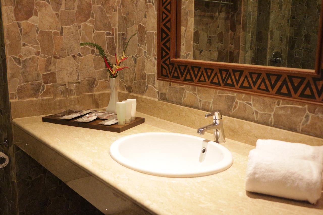Baobab Safari Resort Prigen Luaran gambar