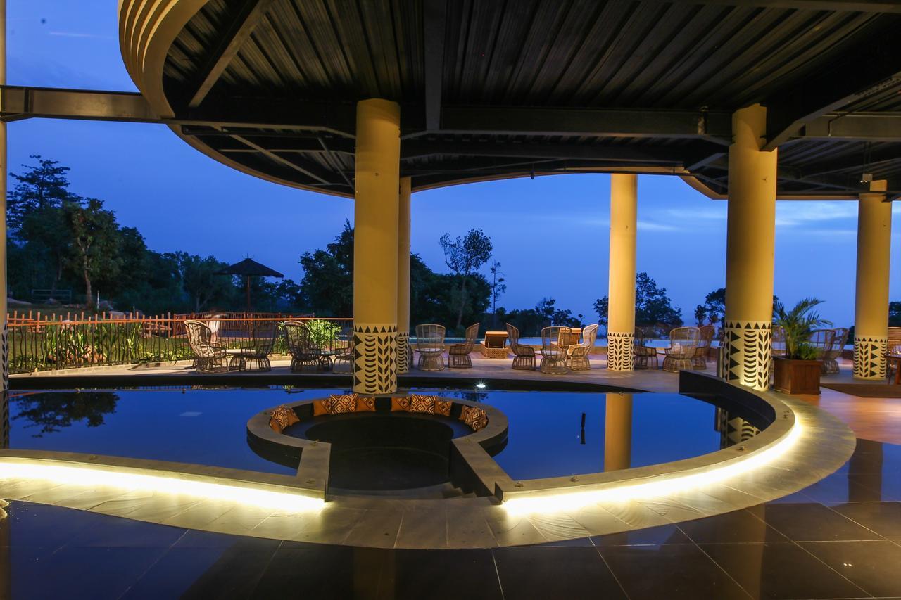 Baobab Safari Resort Prigen Luaran gambar