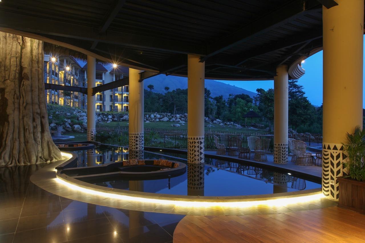 Baobab Safari Resort Prigen Luaran gambar